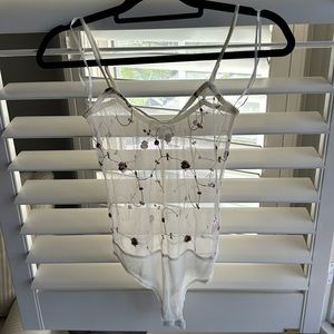 Flower lace bodysuit